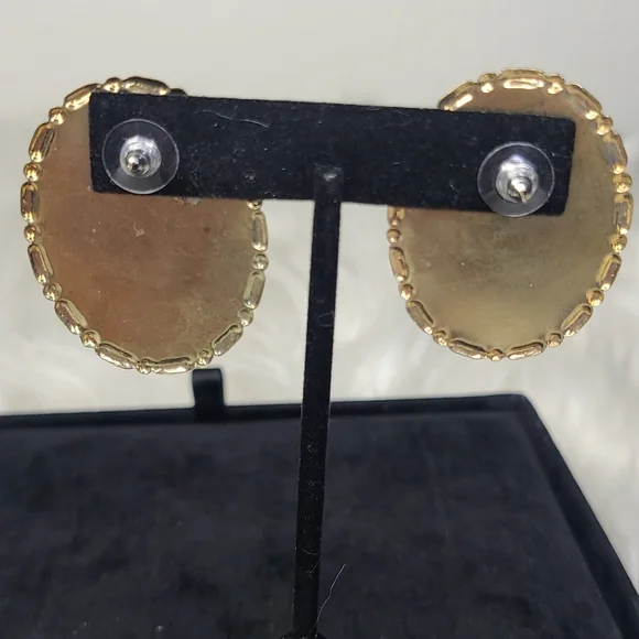 Vintage Stud Earrings Oval Shape Gold Tone Lavender Pink Marbling Everyday Retro - Picture 2 of 5